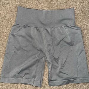 NVGTN High-Waist Women’s Gray Active Shorts